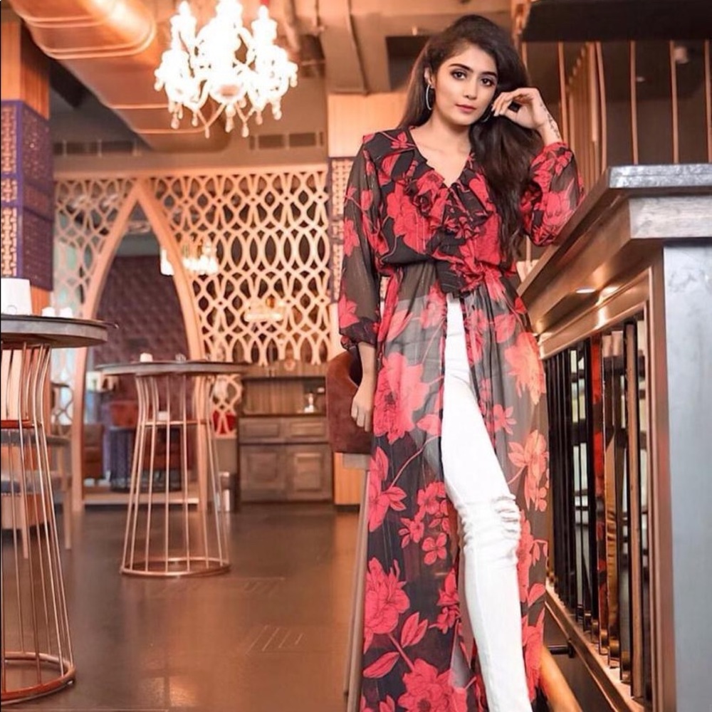 Maxi Gown - Picture 3 of 3